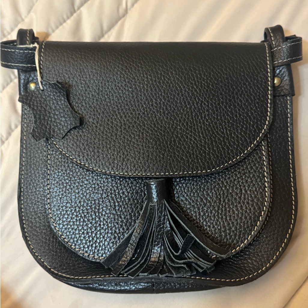 Black Genuine Leather Crossbody Purse Never Worn